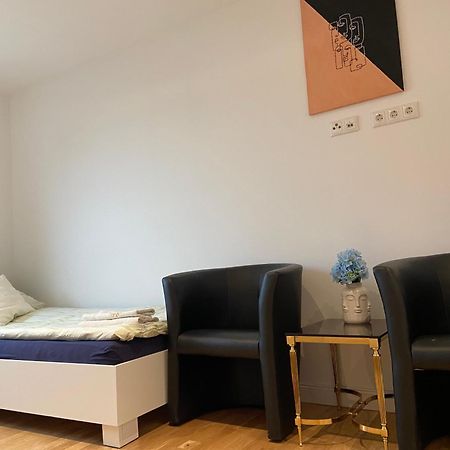 Luxury Apartment With Air Conditioning & Jaccuzzi Near Frankfurt Wiesbaden Hofheim am Taunus Exterior foto